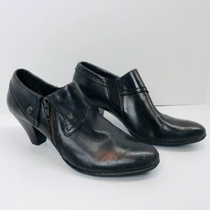 Born Womans Tanya Black Leather Zip Heel Boots 10